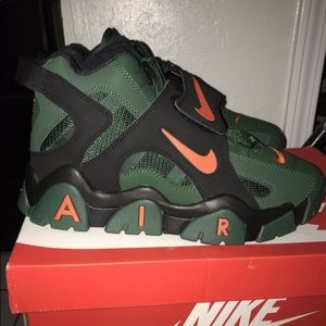 Nike Air Barrage “Super Bowl” size 9